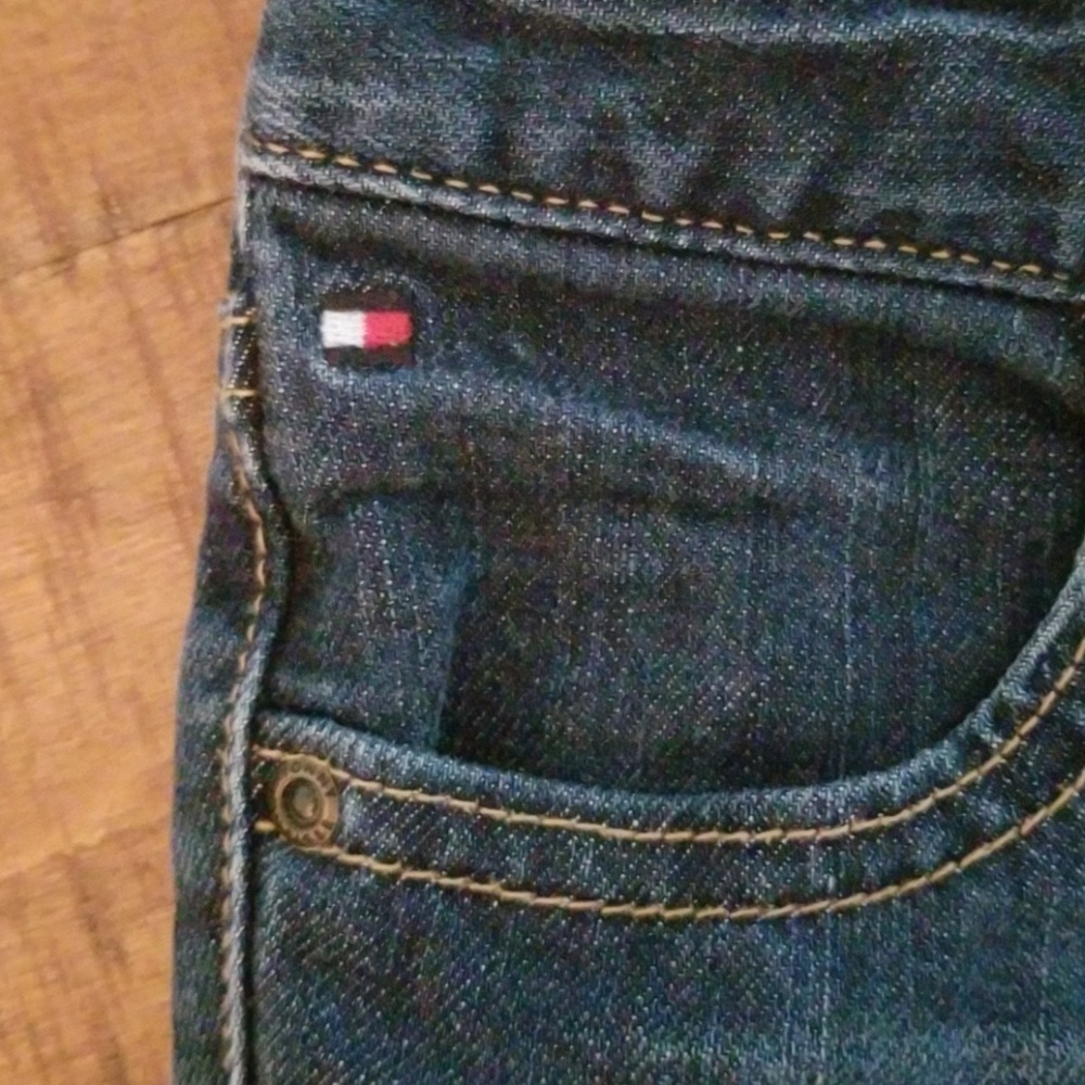 Girls size 7 Tommy Hilfiger jeans